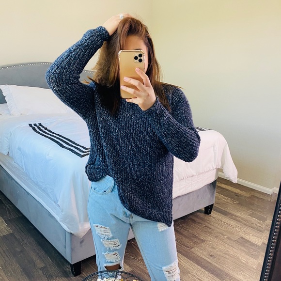 Sweater - Picture 2 of 3